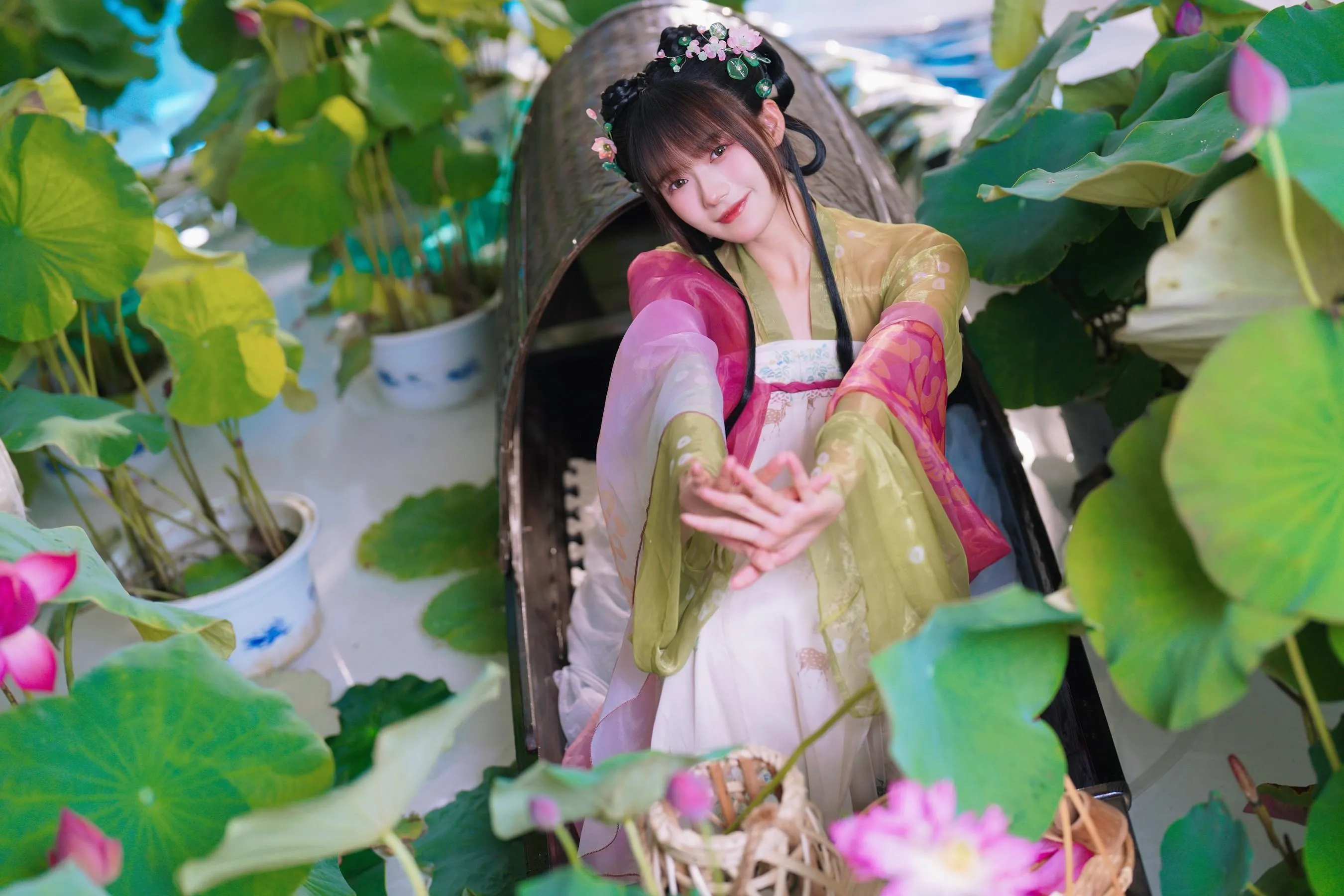 兔子Zzz不吃胡萝卜 – NO.108 浮香花谷 [55P]插图